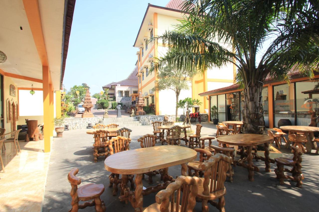 Ciptaningati Hotel Batu  Εξωτερικό φωτογραφία