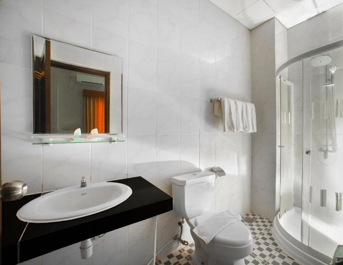 Ciptaningati Hotel Batu  Εξωτερικό φωτογραφία